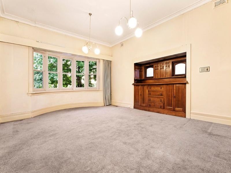 7 Sackville Street, Kew image 5