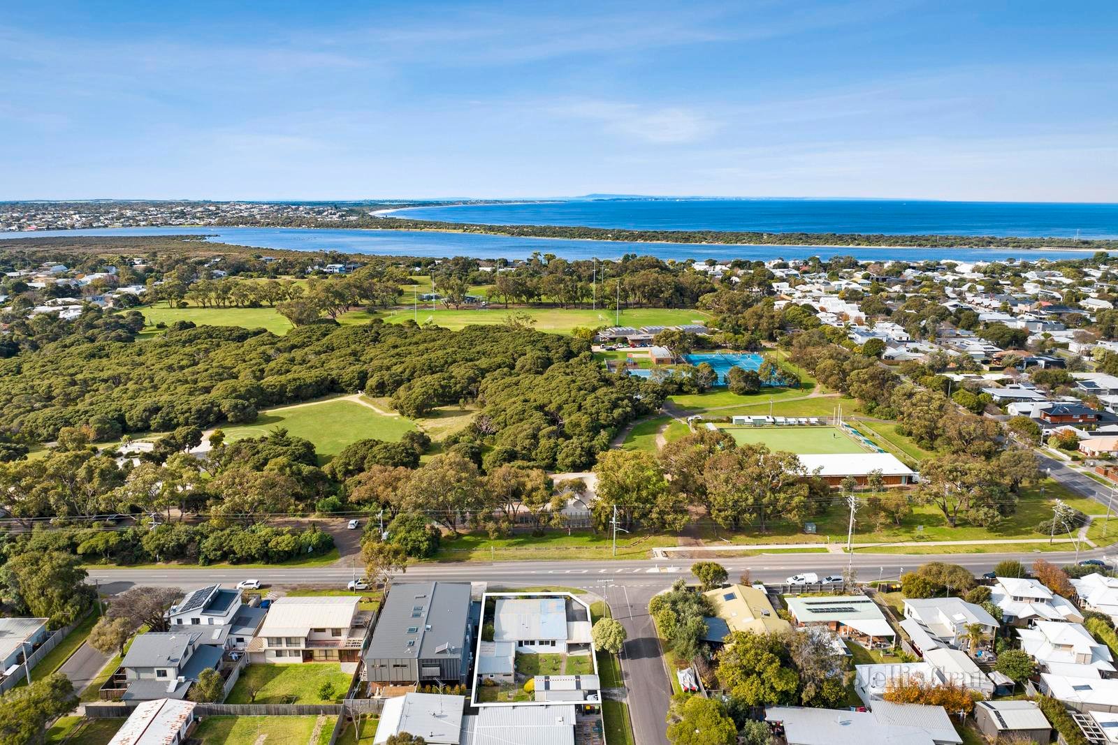 7 Sheepwash Road, Barwon Heads image 9