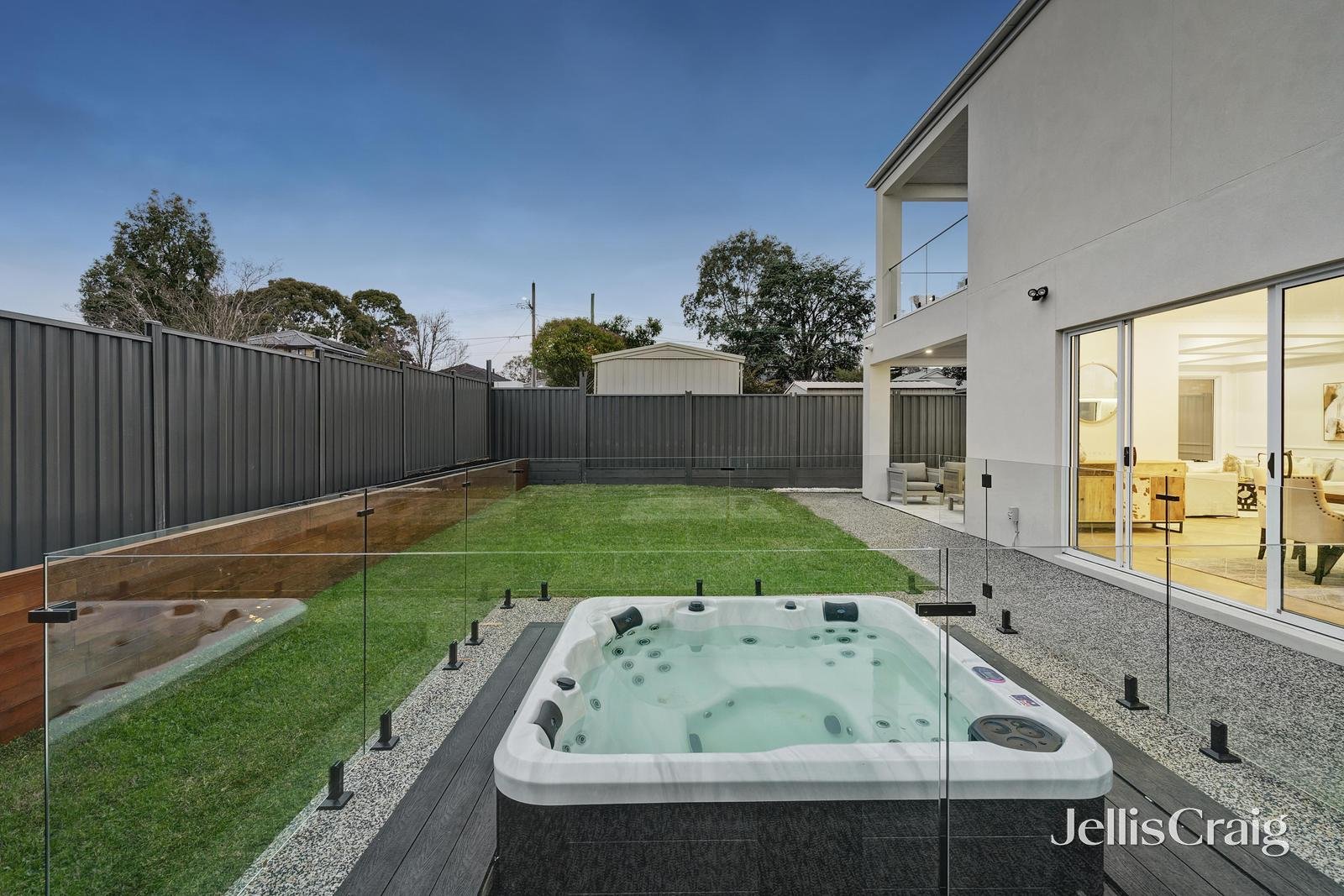 7 Simon Street, Blackburn North image 15