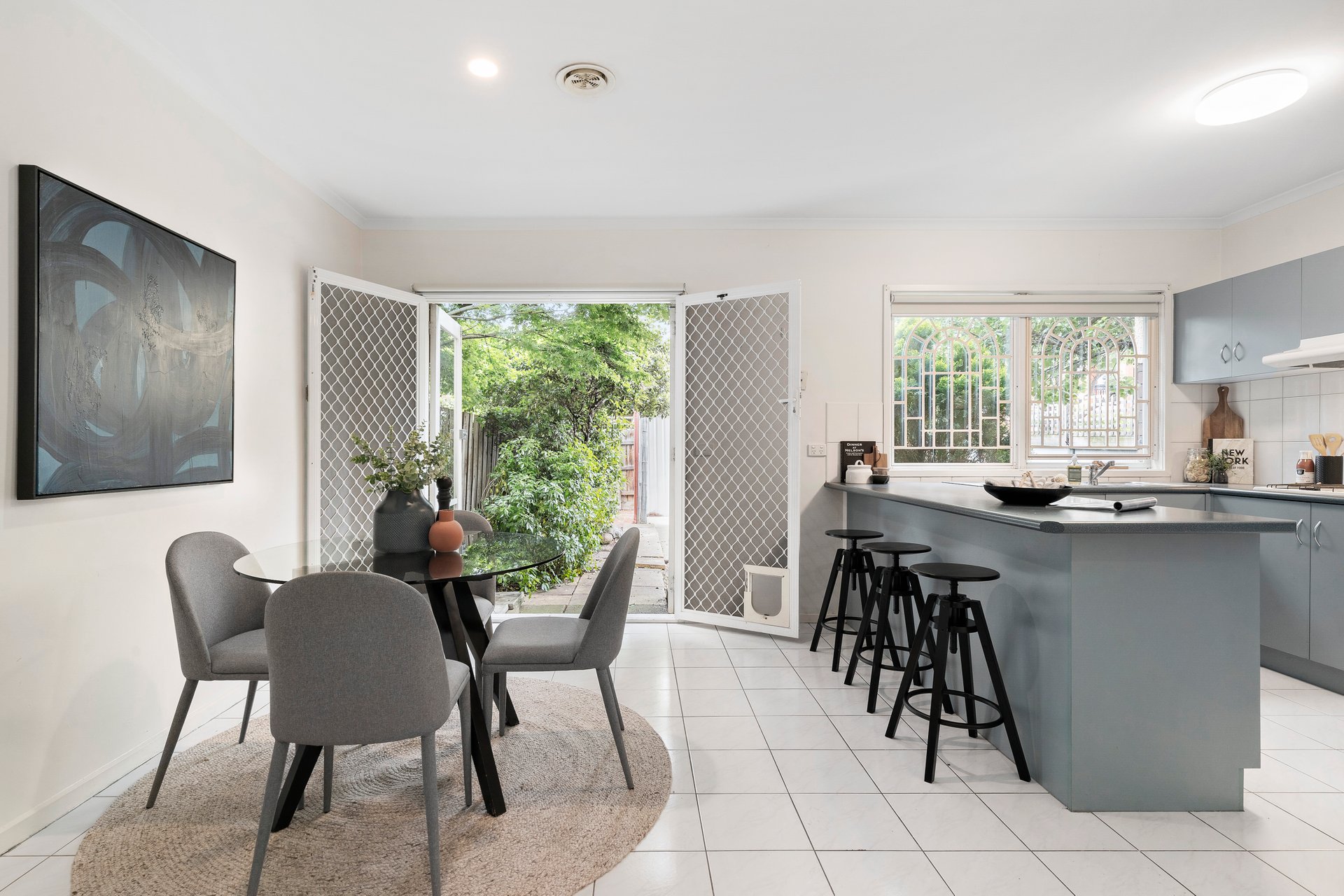 7 Sims Square, Kensington image 5