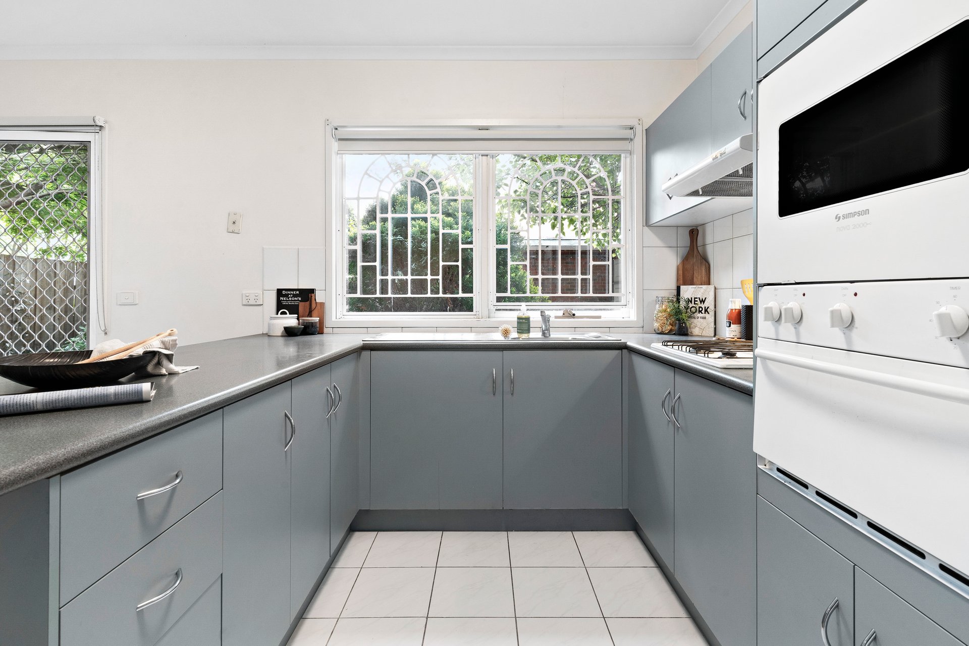 7 Sims Square, Kensington image 3
