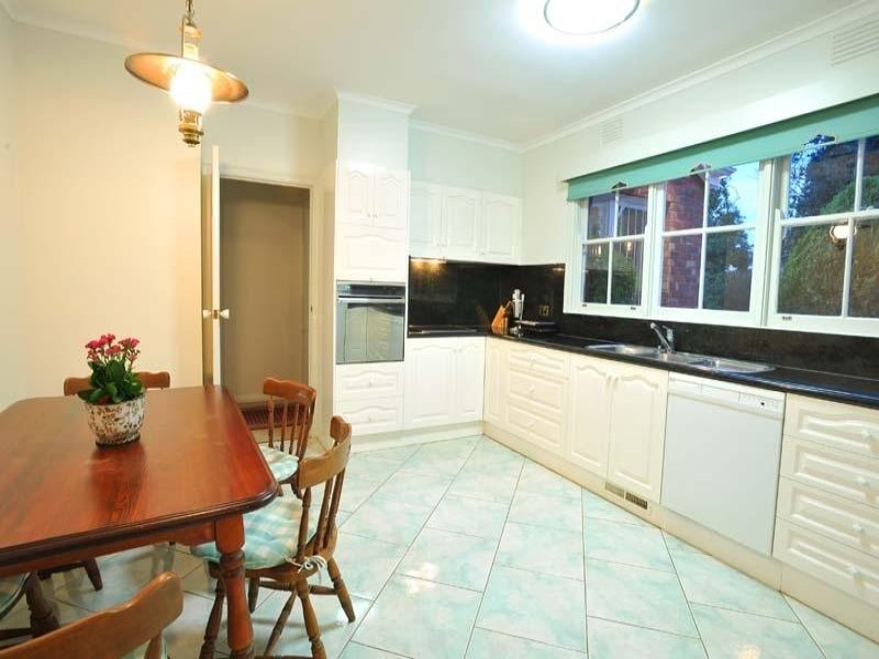 7 Singleton Road, Balwyn North image 5