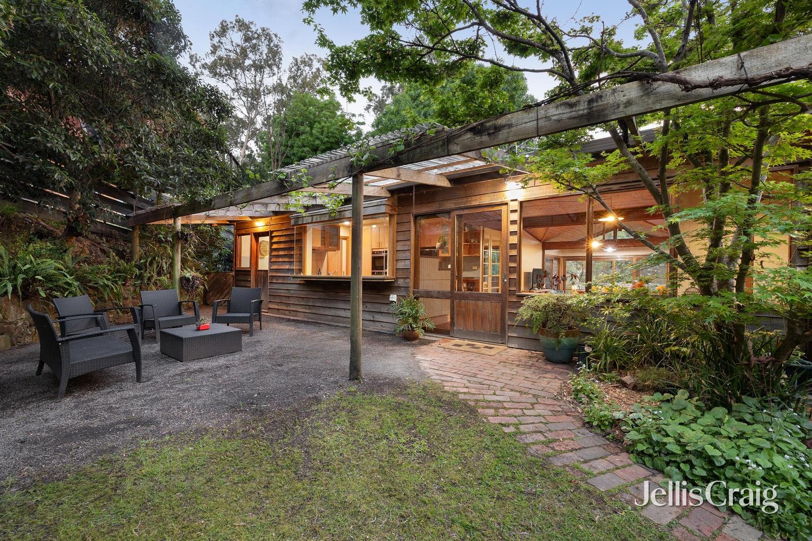 7 Somers Road, North&nbsp;Warrandyte image 1
