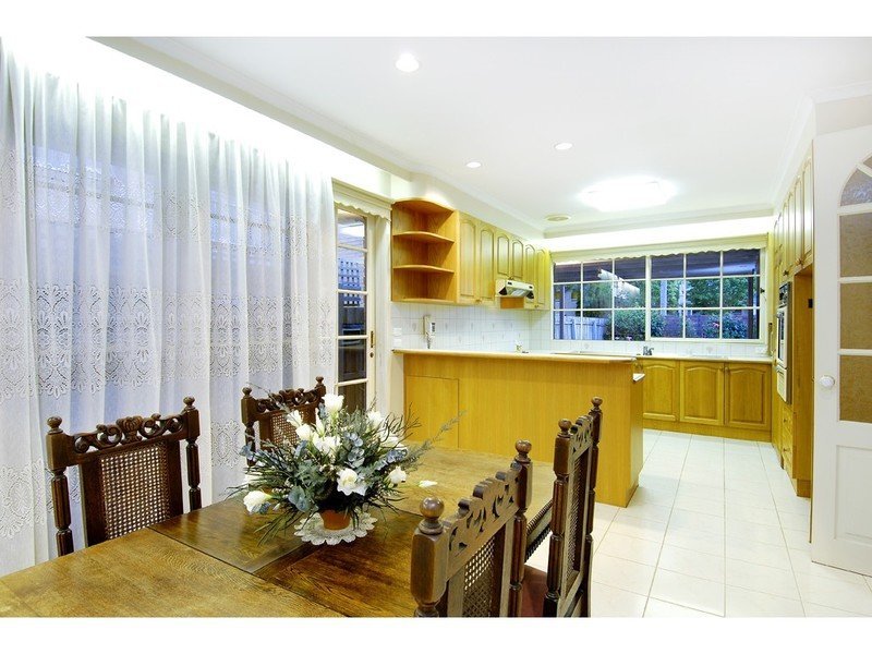 7 St Georges Road, Armadale image 8