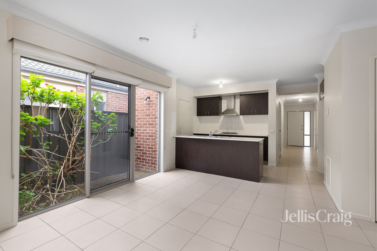 7 St Leonard Drive, South&nbsp;Morang image 2