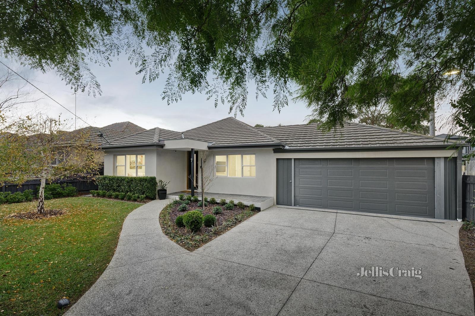7 Stanley Street, Ivanhoe image 1