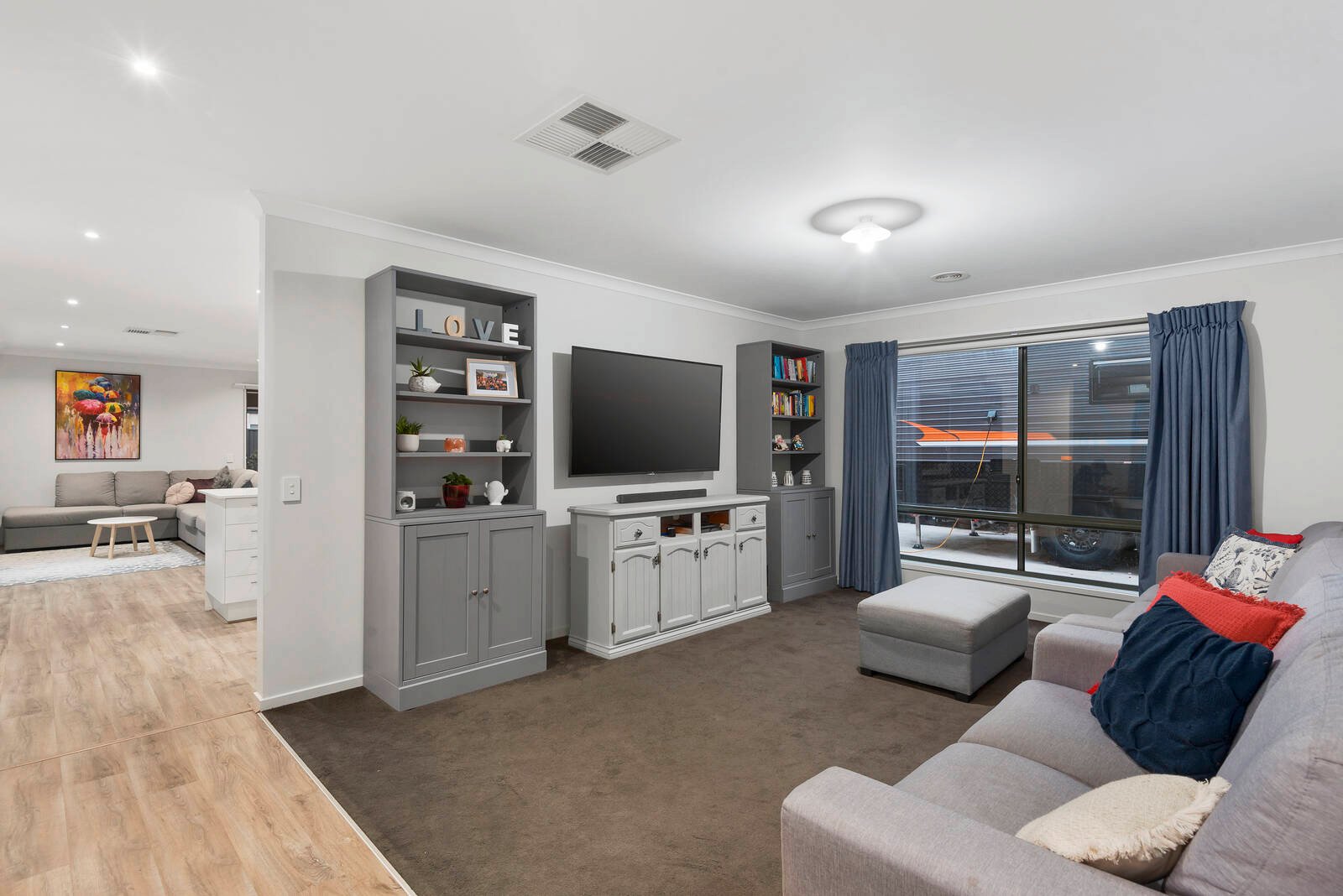 Property Gallery Thumbnail 6