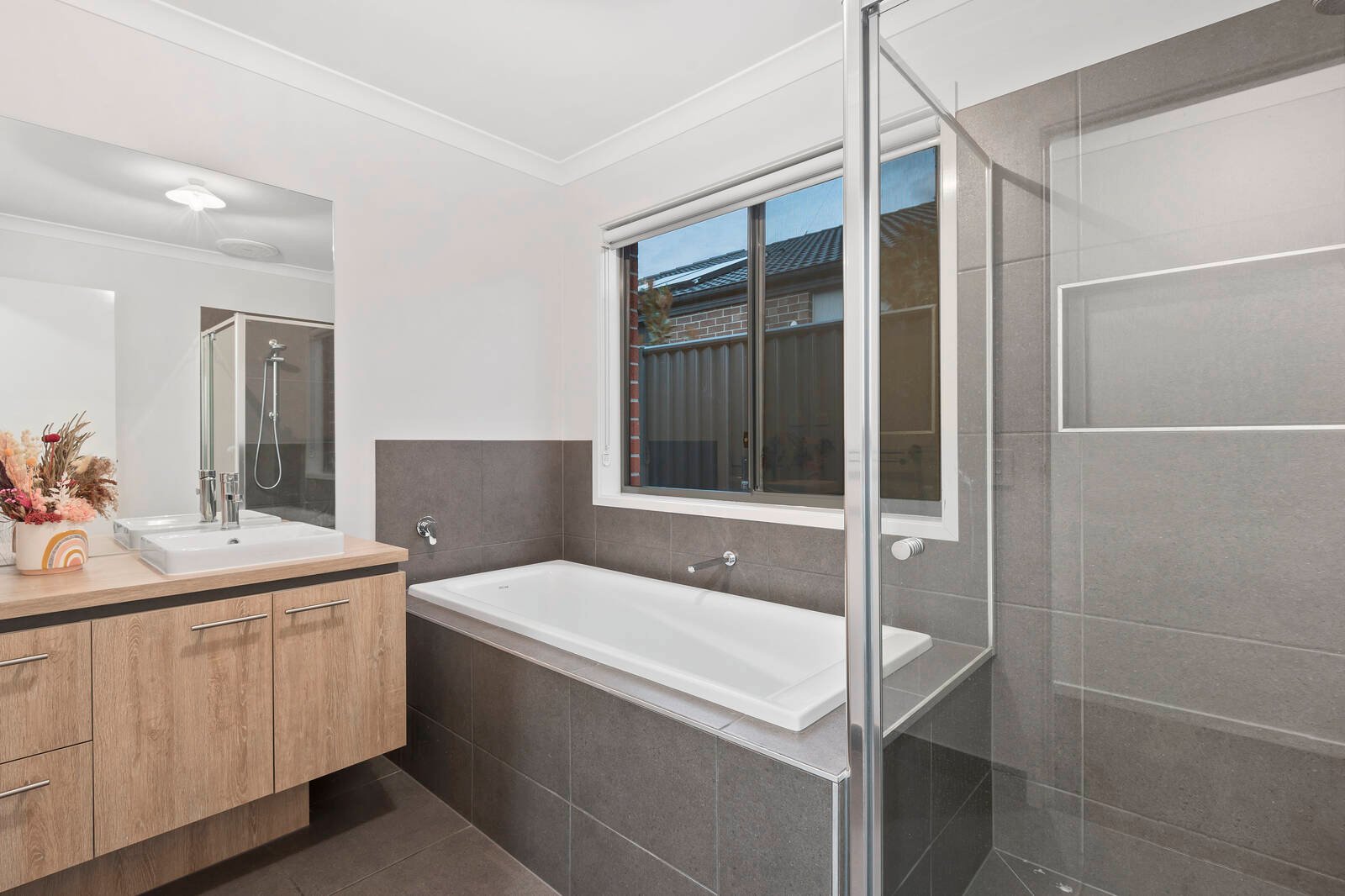 Property Gallery Thumbnail 9