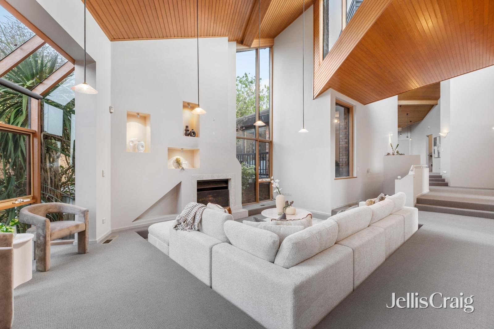 7 Stirling Crescent, Glen Waverley image 5