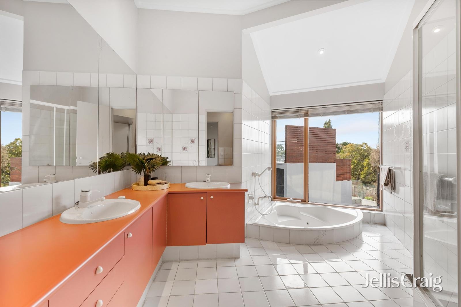 7 Stirling Crescent, Glen Waverley image 11
