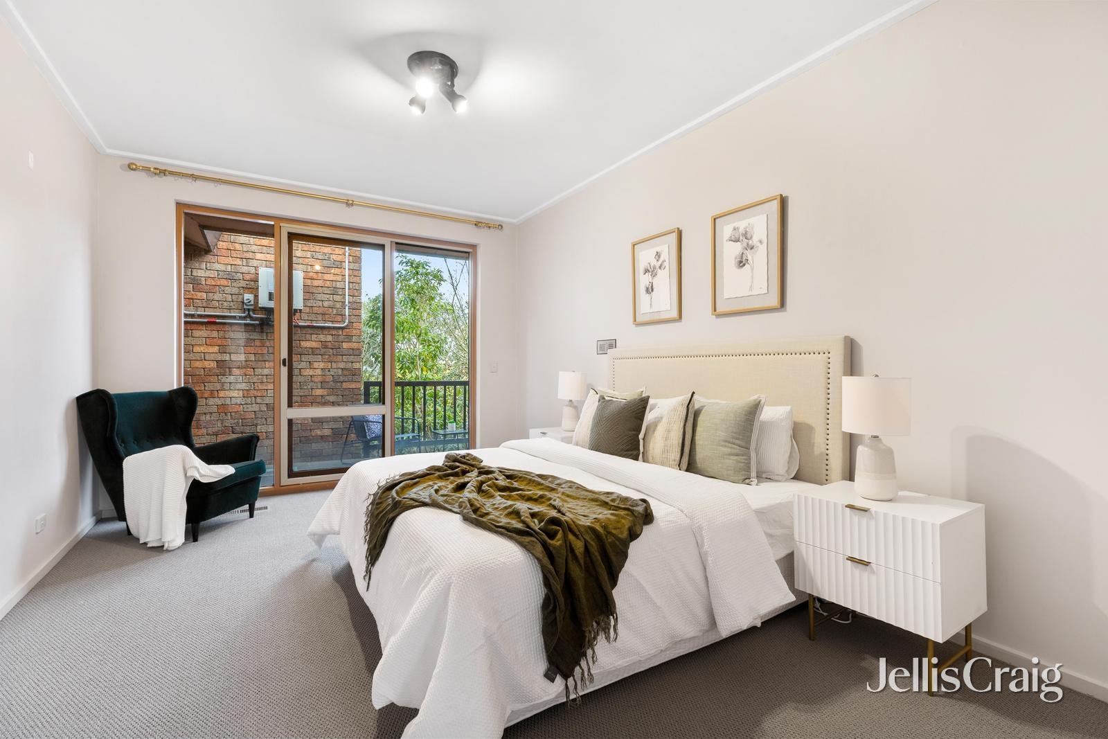 7 Stirling Crescent, Glen Waverley image 12