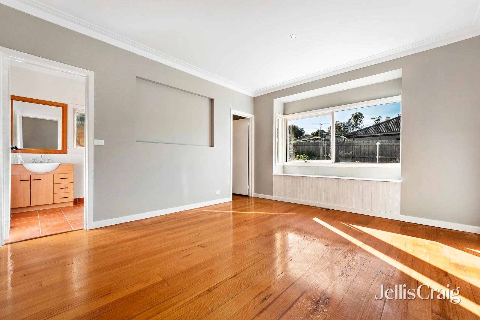 7 Stirling Road, Blackburn&nbsp;South image 4