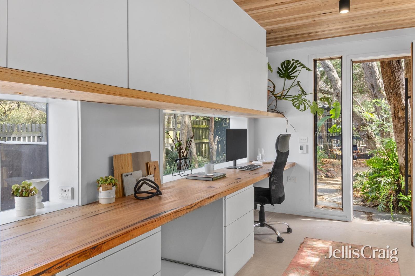 7 Stratford Road, Rye image 8