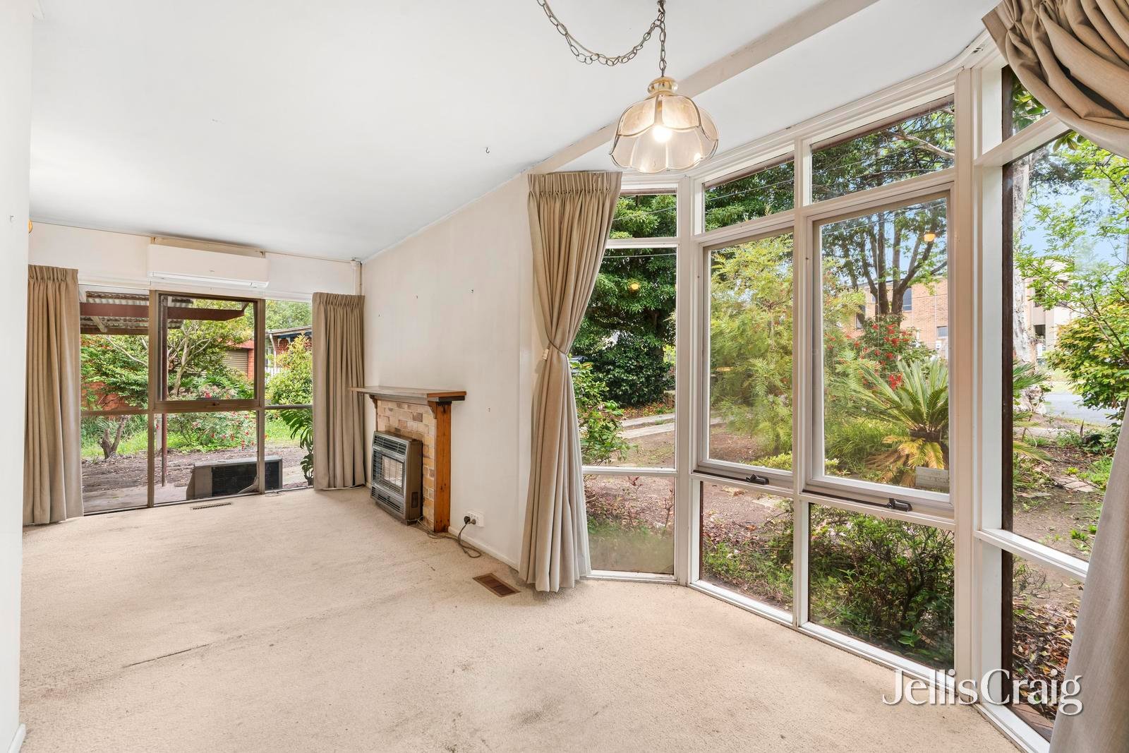 7 Subiaco Court, Glen&nbsp;Waverley image 4