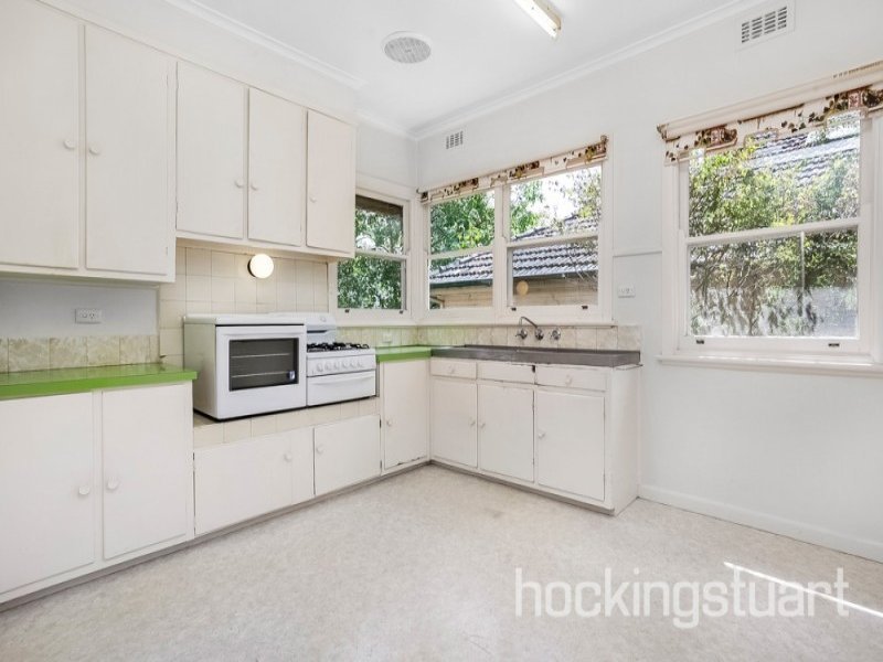 7 Sunburst Avenue, Balwyn North image 4