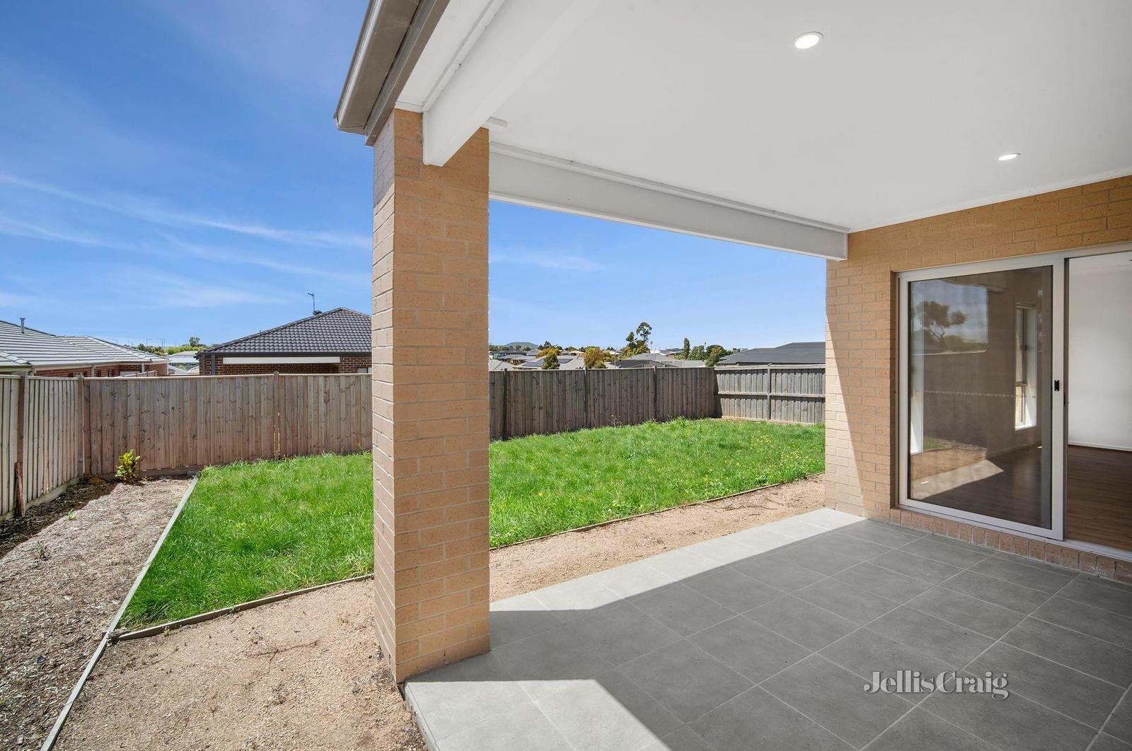 7 Sundance Boulevard, Winter Valley image 8