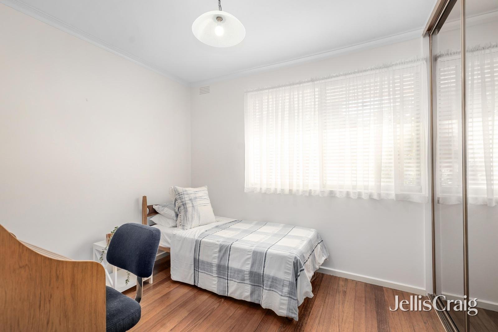 7 Sunhill Road, Mount Waverley image 7