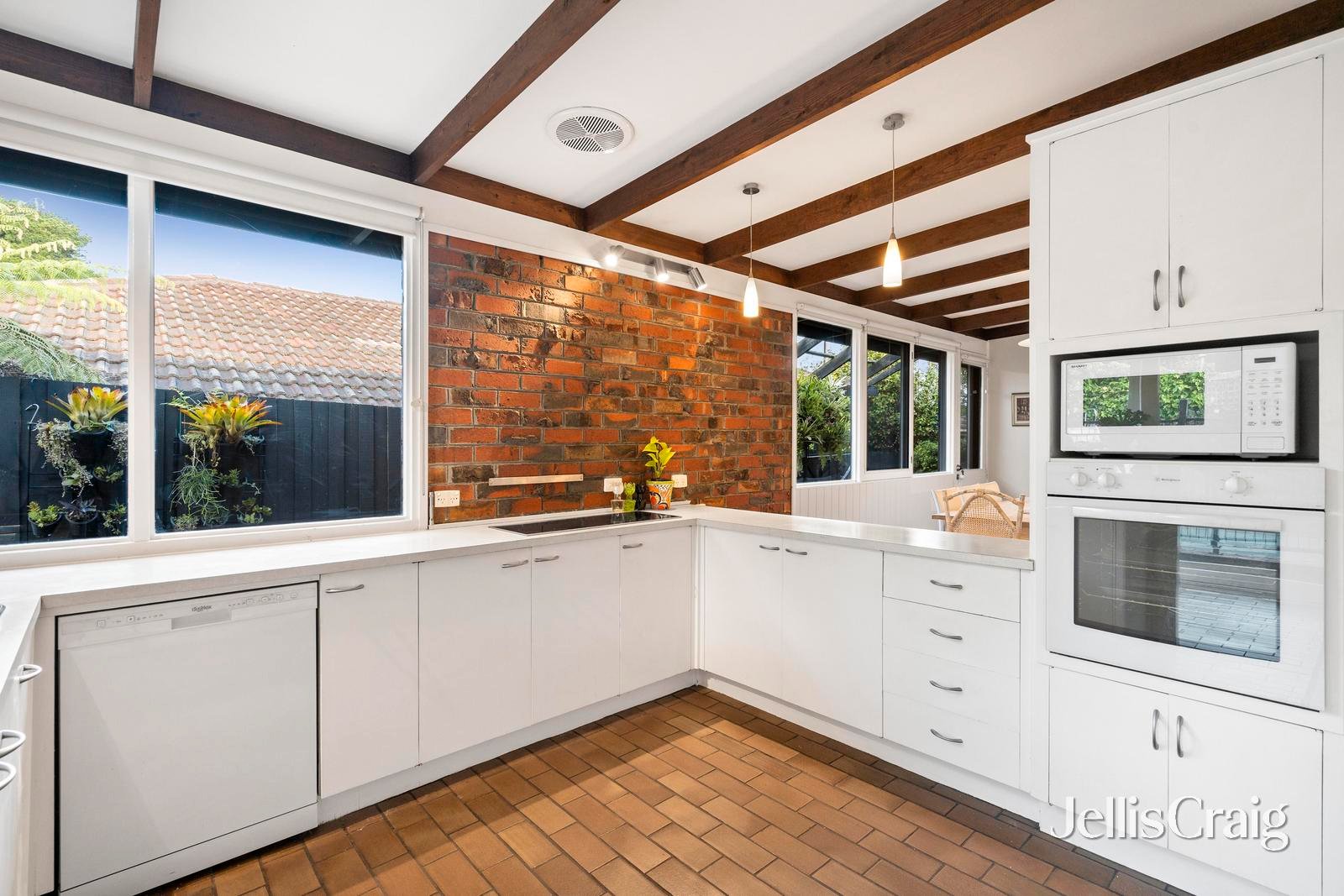 7 Sunray Court, Donvale image 9