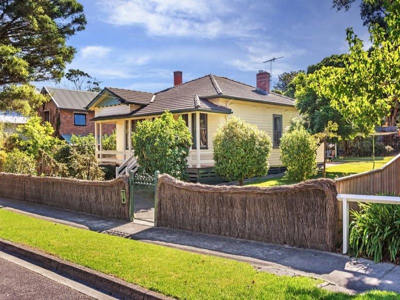 7 Surrey Avenue, Surrey Hills image 2