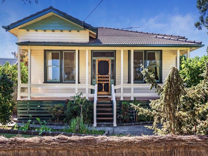 7 Surrey Avenue, Surrey Hills image 9