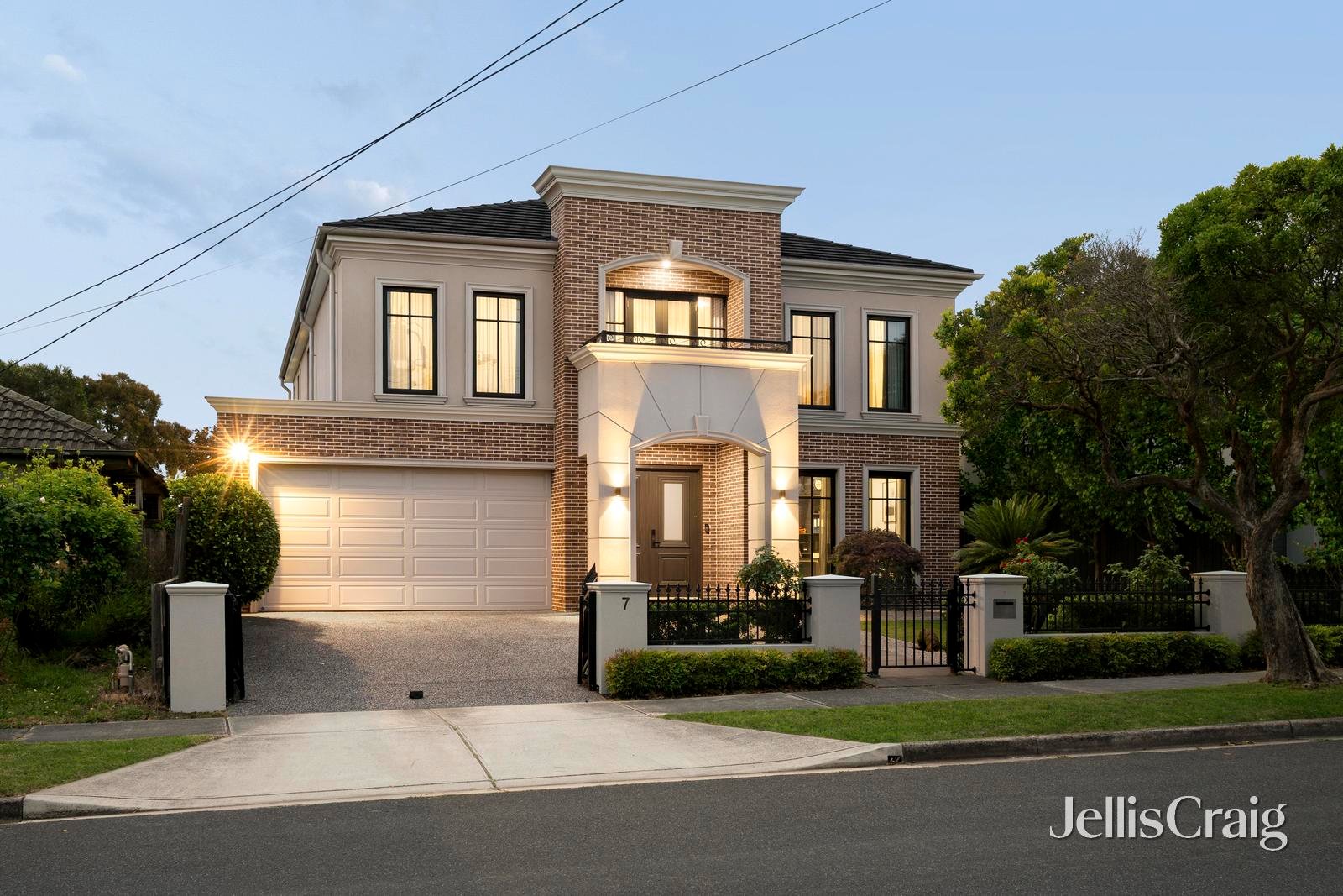 7 Taylor Avenue, Burwood&nbsp;East image 1