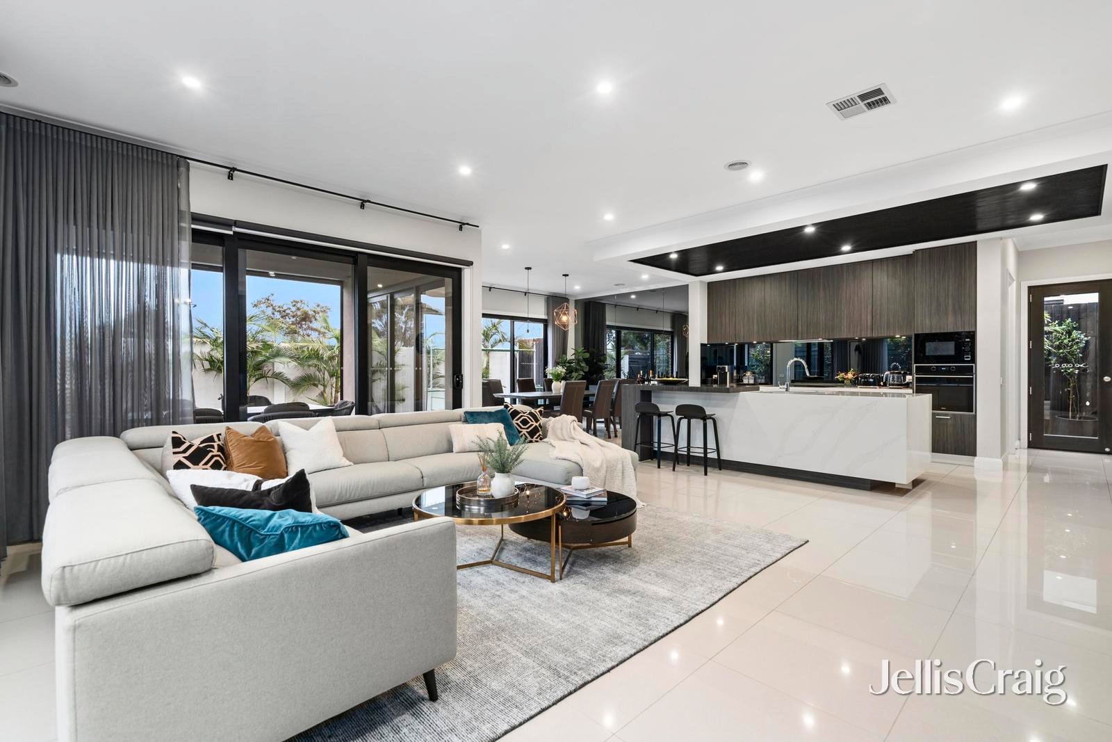 7 Taylor Avenue, Burwood&nbsp;East image 5