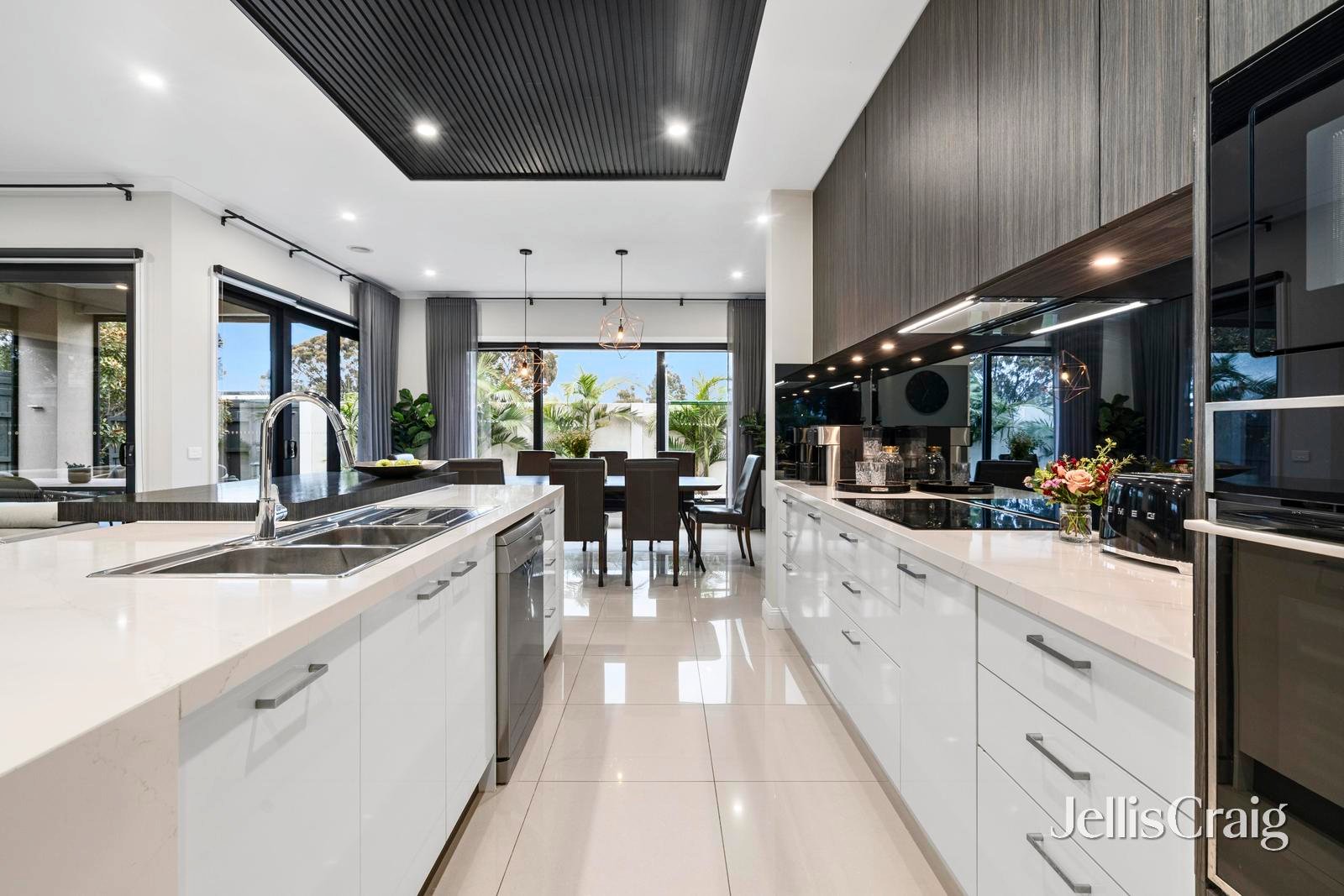 7 Taylor Avenue, Burwood&nbsp;East image 8