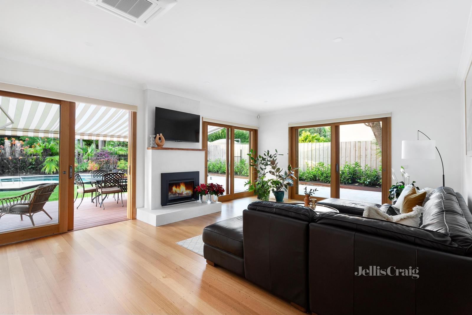 7 Tetragona Way, Diamond Creek image 2