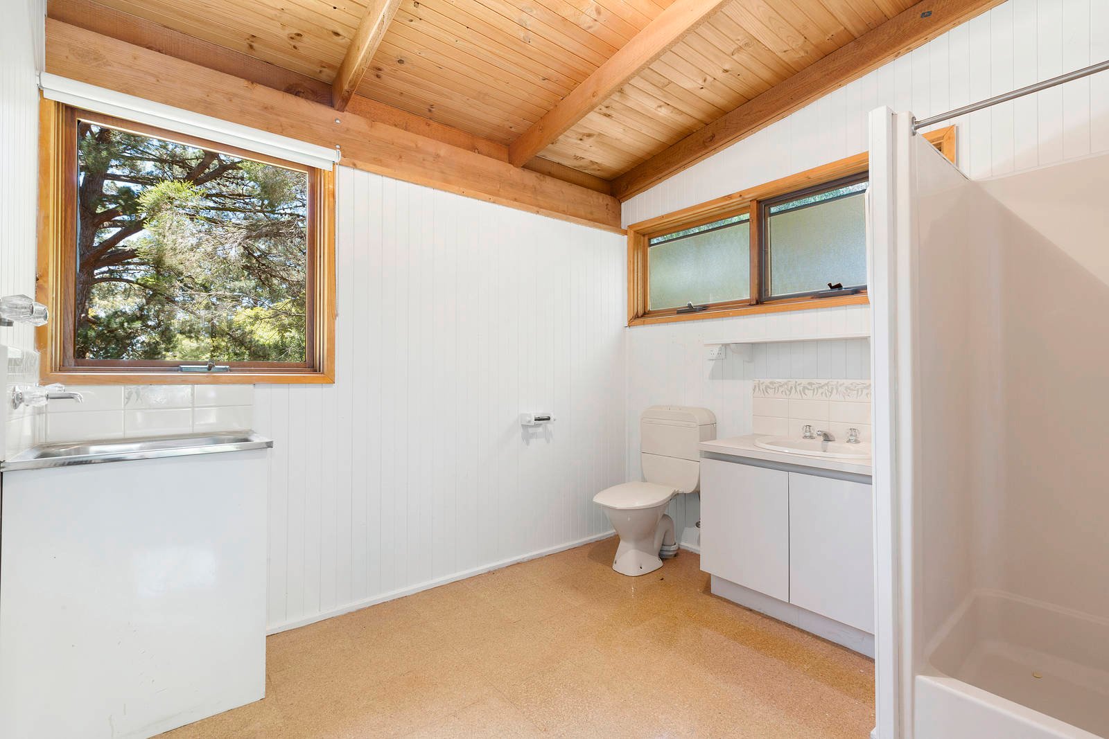 Property Gallery Thumbnail 7