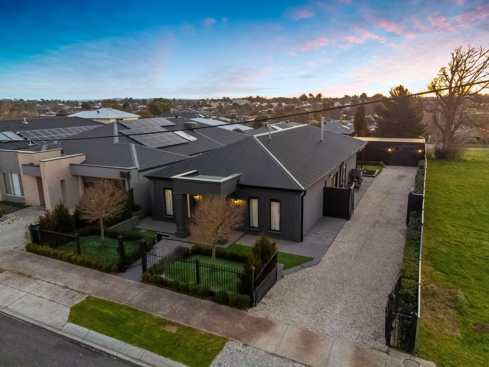 Property Gallery Thumbnail 19
