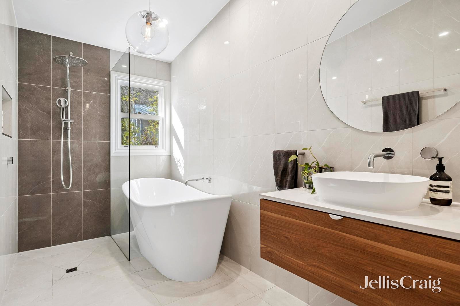 7 Treasure Street, Castlemaine image 6