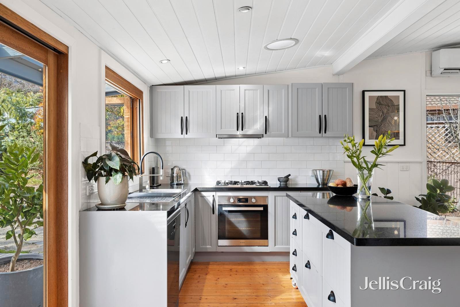 7 Treasure Street, Castlemaine image 7