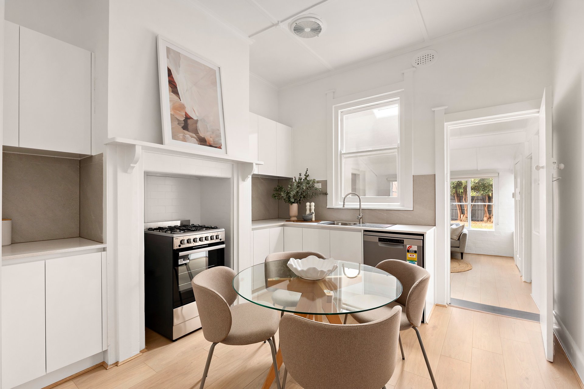 7 Trinafour Street, Moonee Ponds image 2