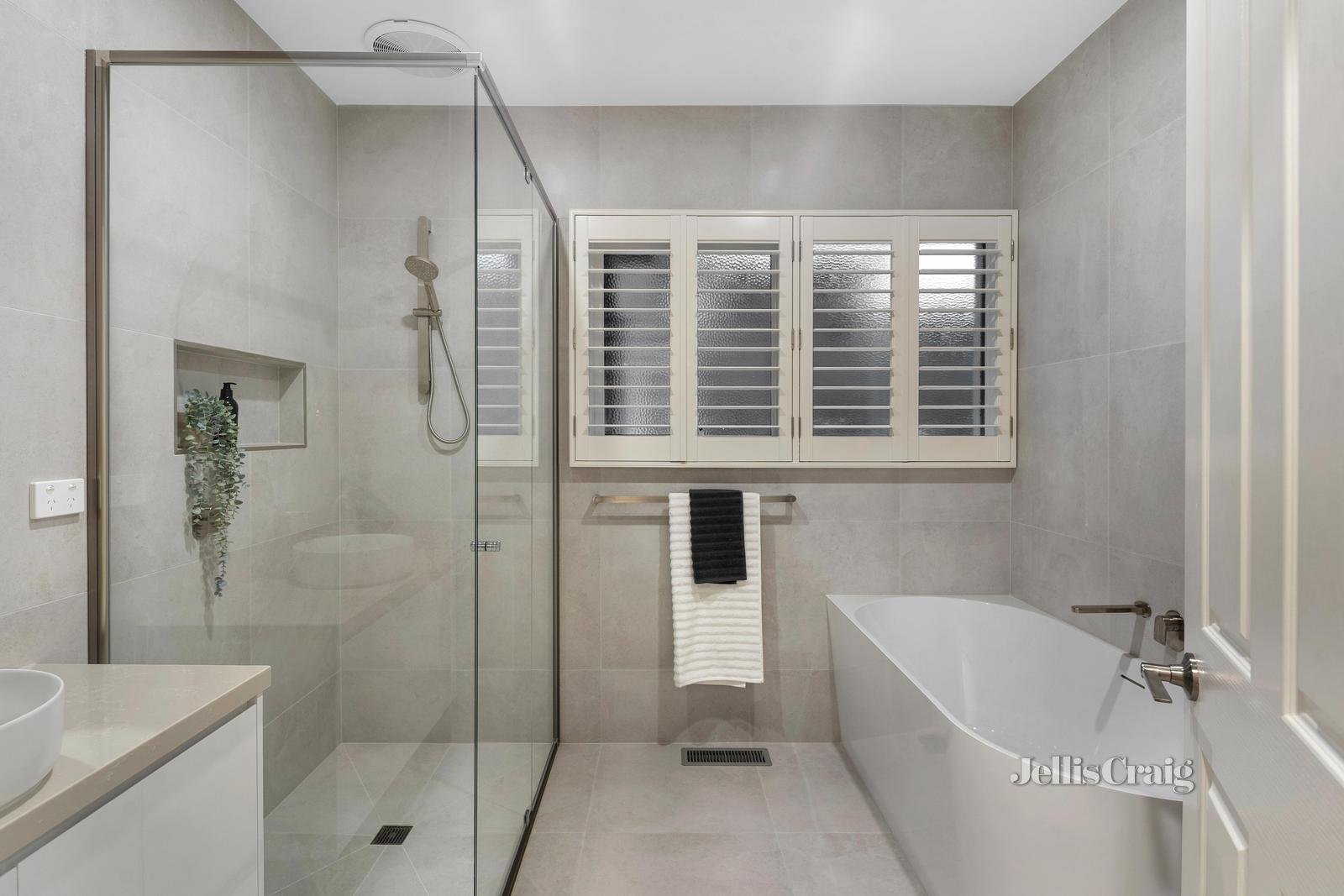 7 Tudor Court, Balwyn North image 11