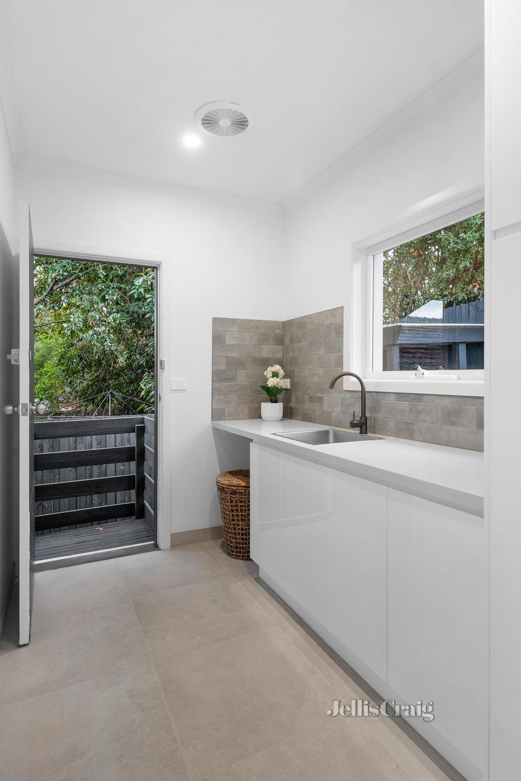 7 Tudor Court, Balwyn North image 13