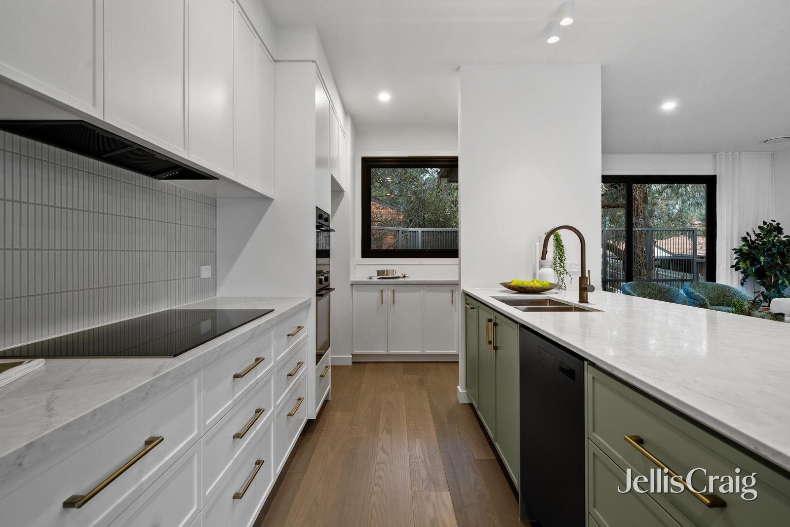 7 Tulip Court, Warranwood image 5