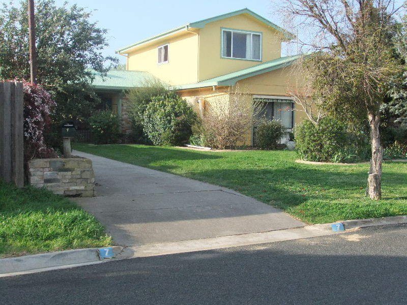 7 Turnbull Street Sale - Image 1