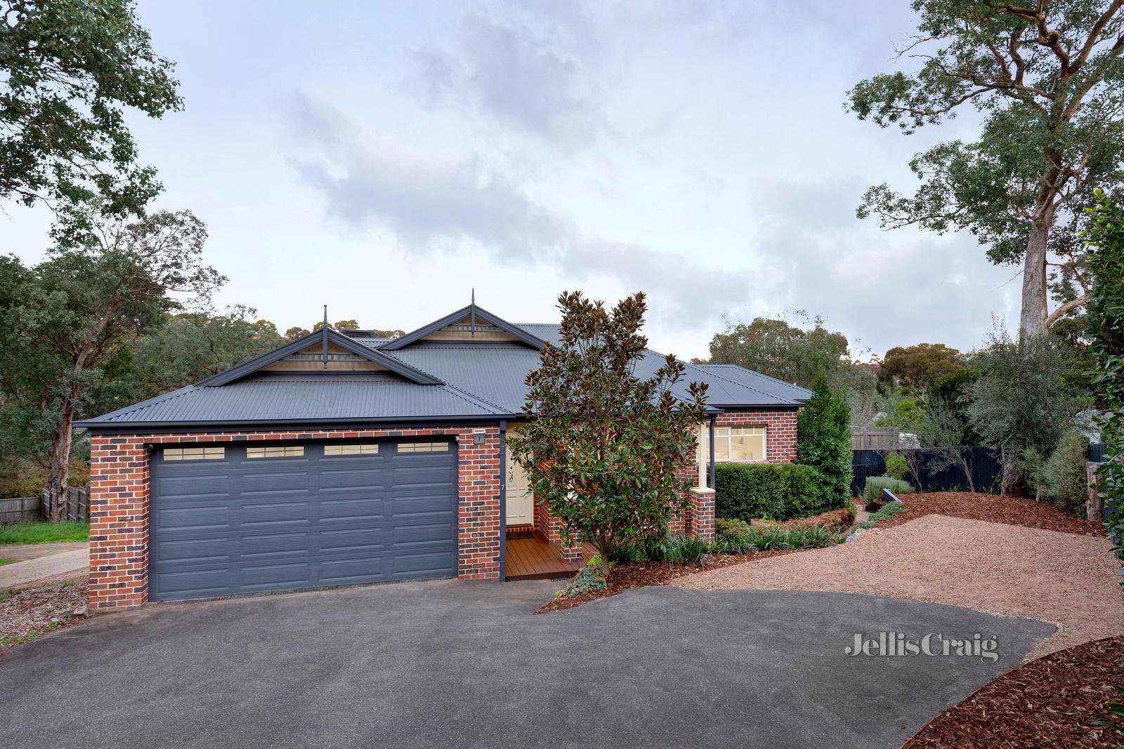 7 Tutty Place, Greensborough image 1