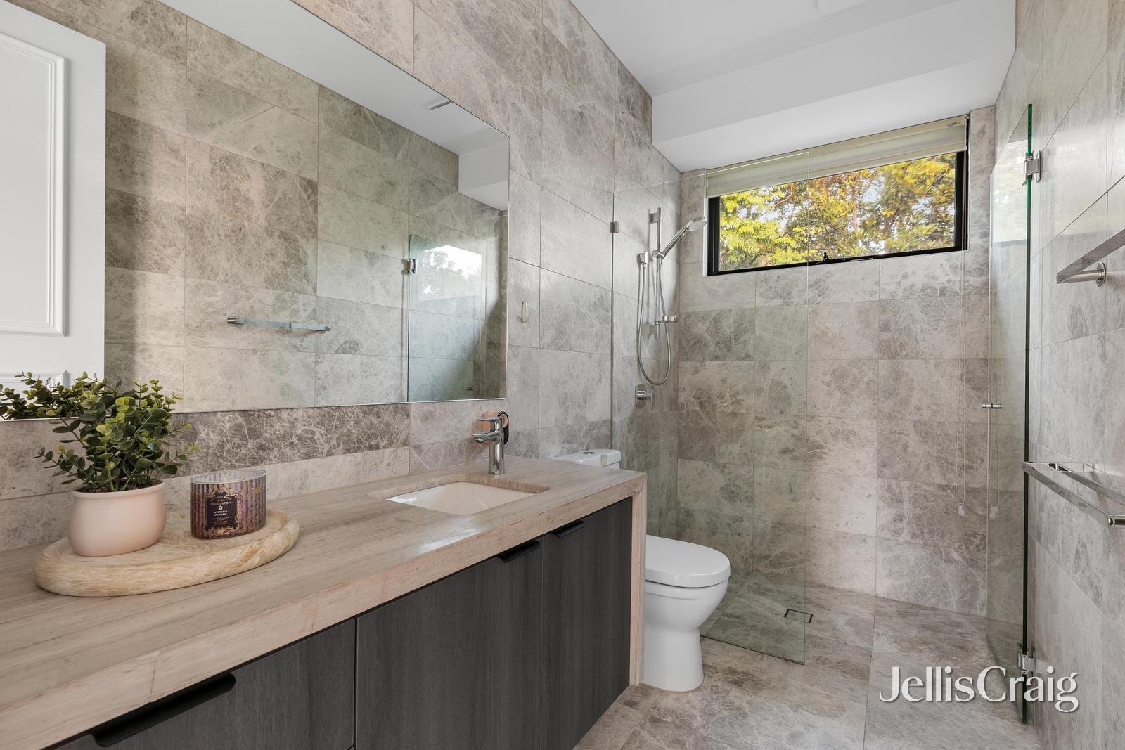 7 Tyne Street, Camberwell image 8