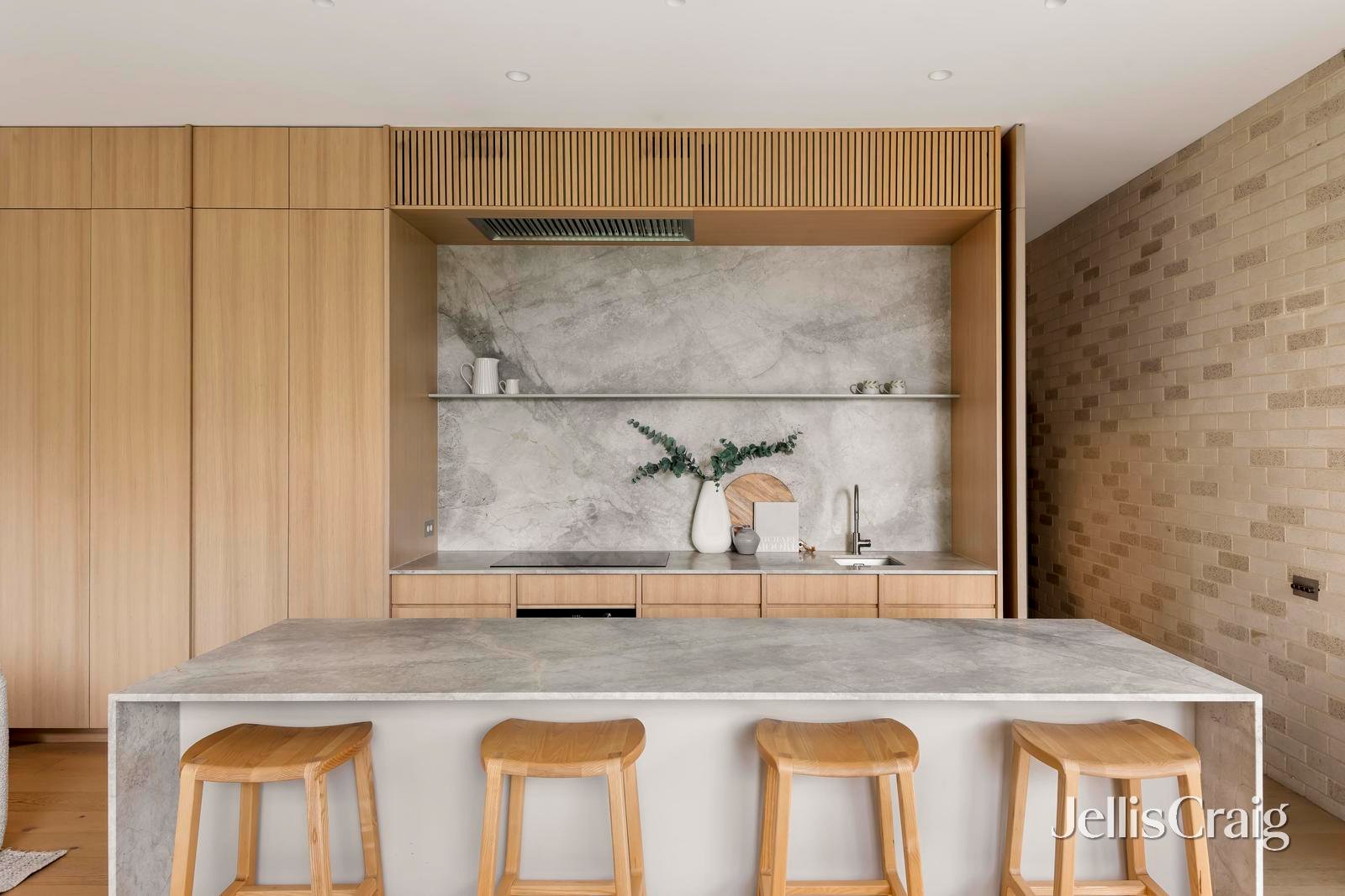 7 Vasey Concourse, Croydon image 6