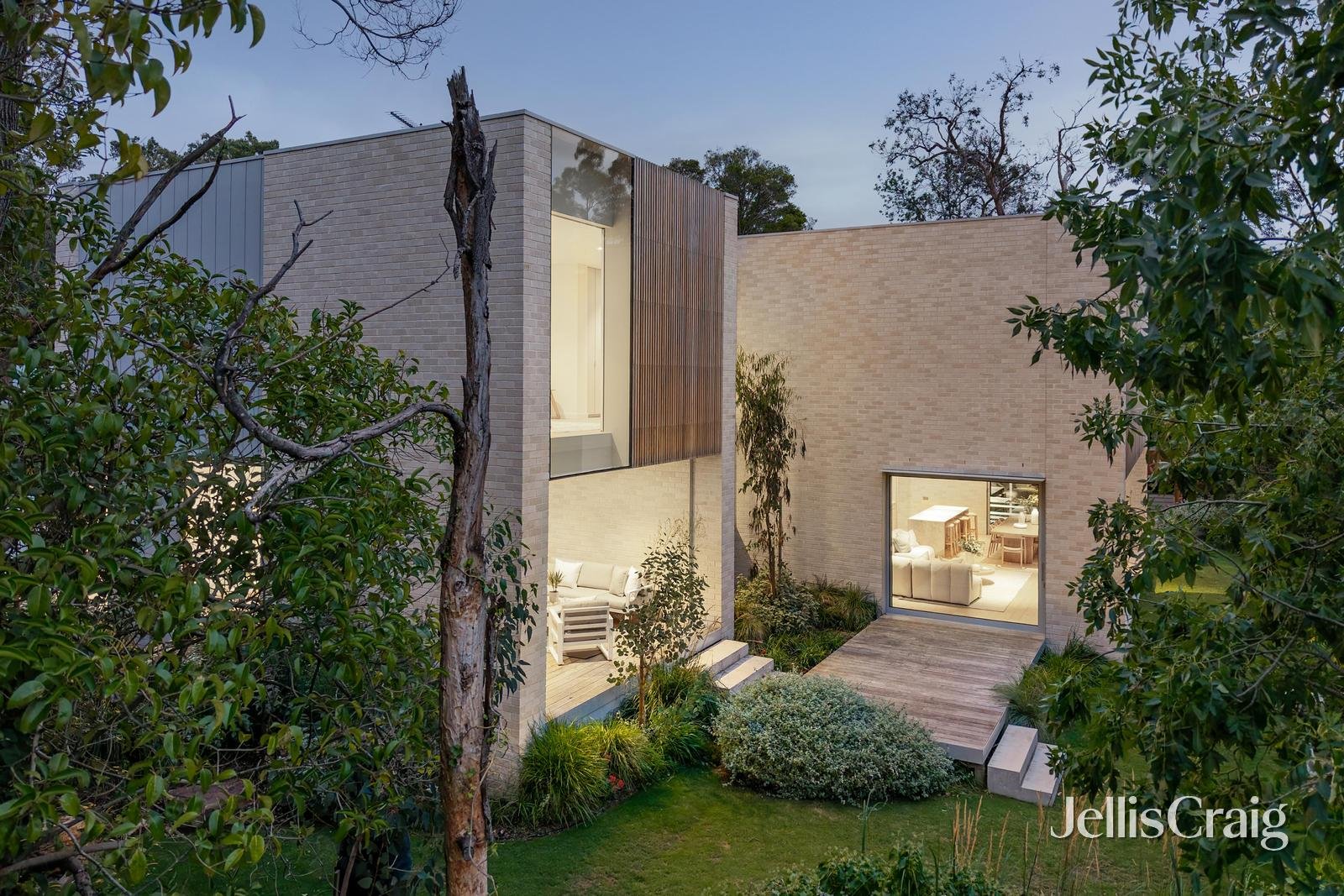 7 Vasey Concourse, Croydon image 28