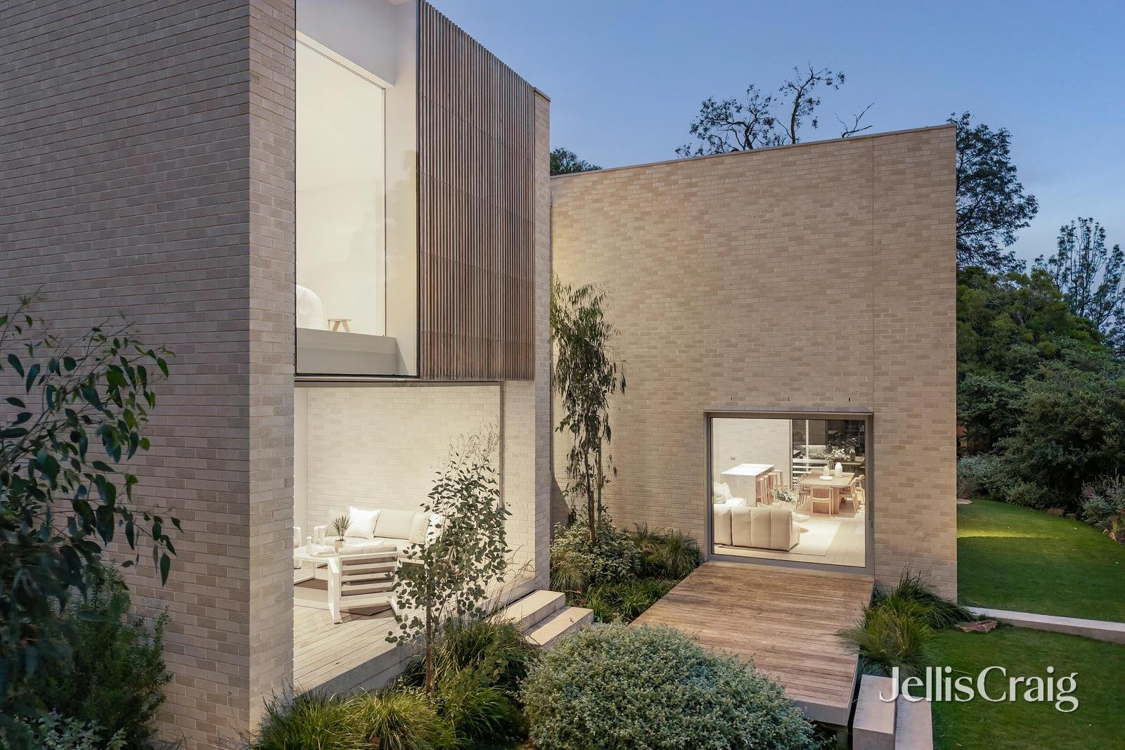 7 Vasey Concourse, Croydon image 29