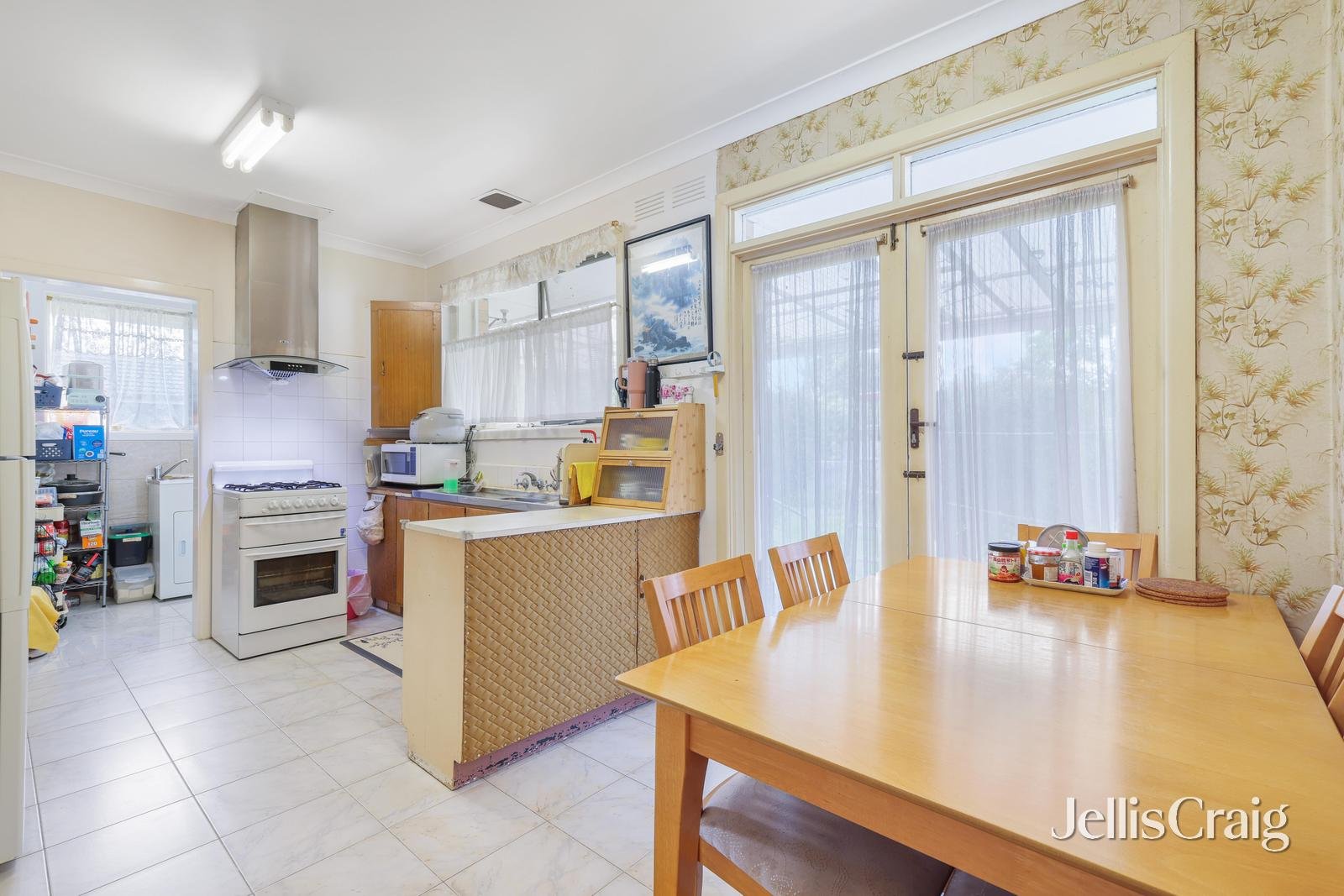 7 Vila Court, Mount Waverley image 4