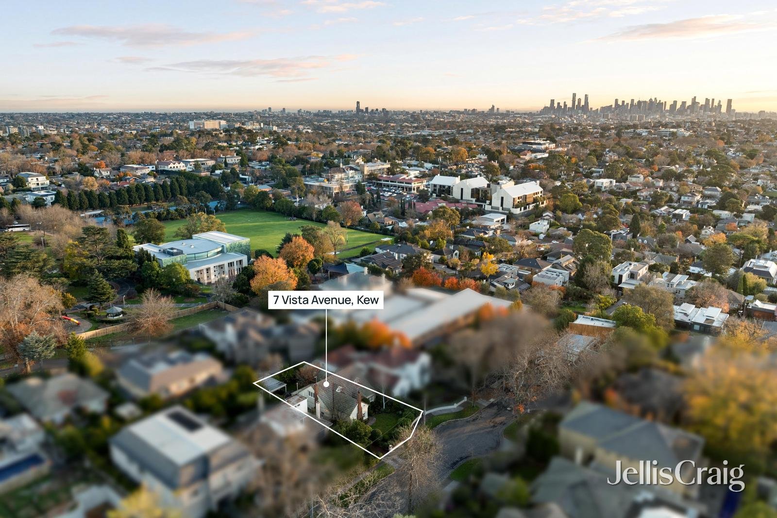 7 Vista Avenue, Kew image 14