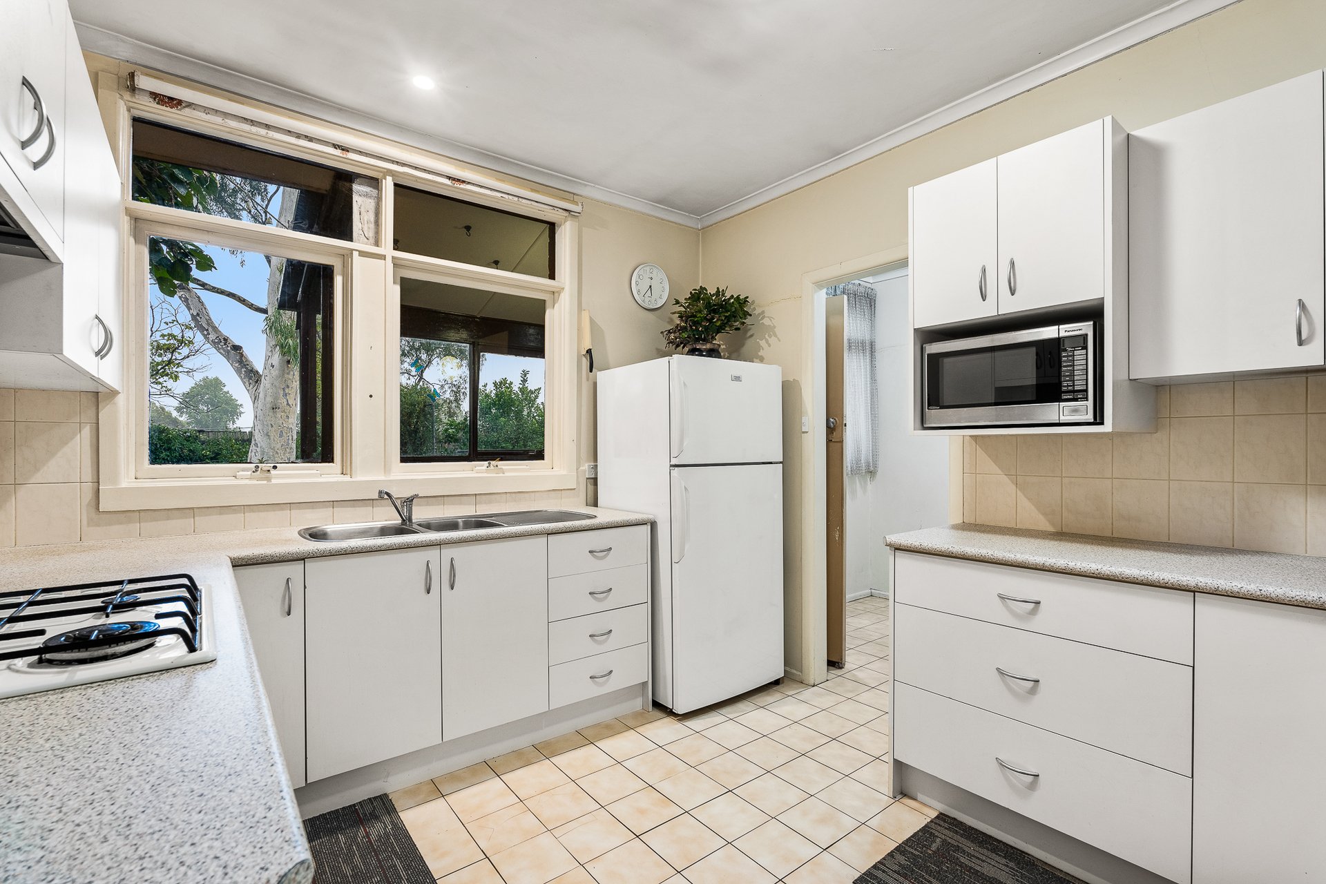 7 Wallabah Street, Mount&nbsp;Waverley image 4