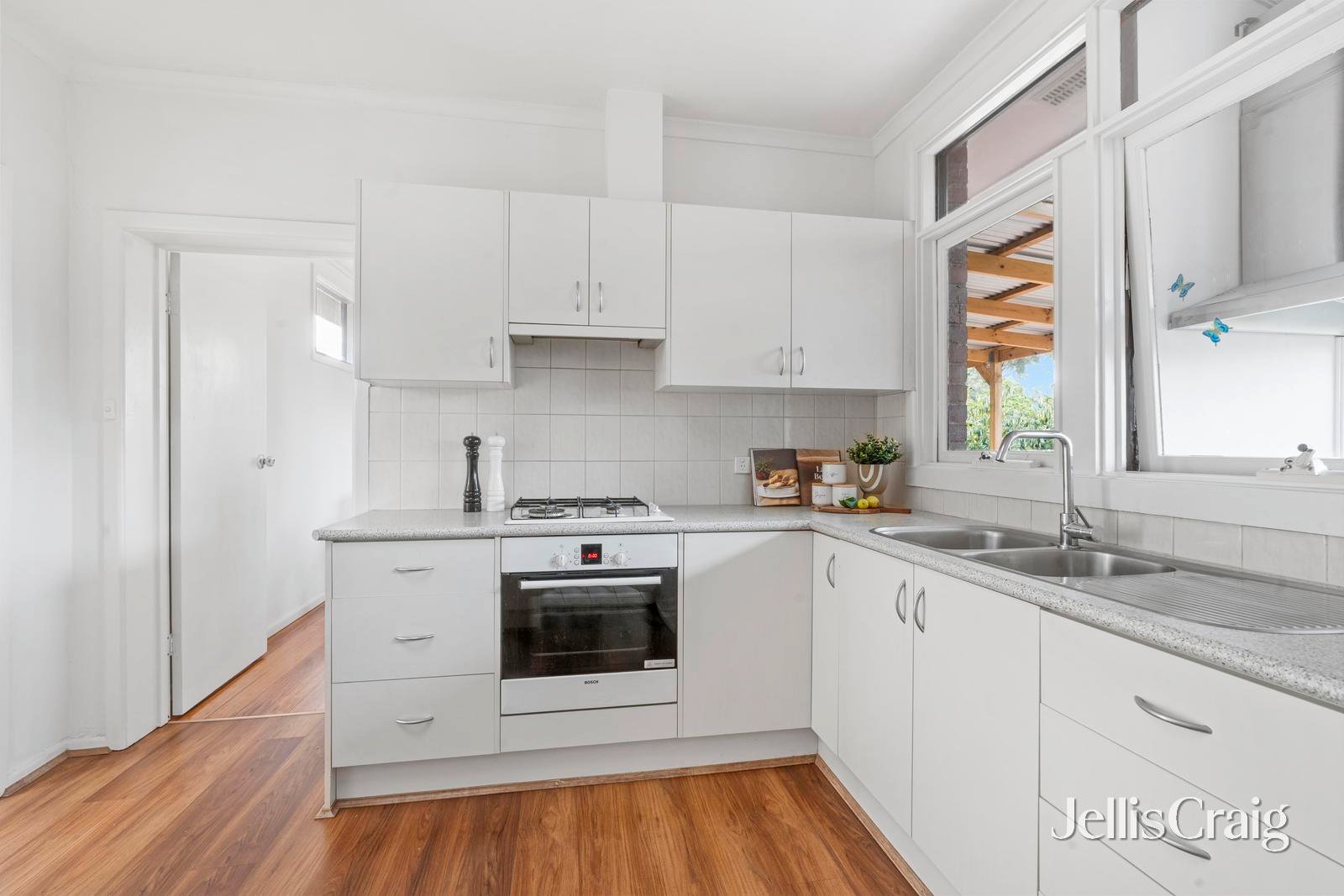7 Wallabah Street, Mount Waverley image 5