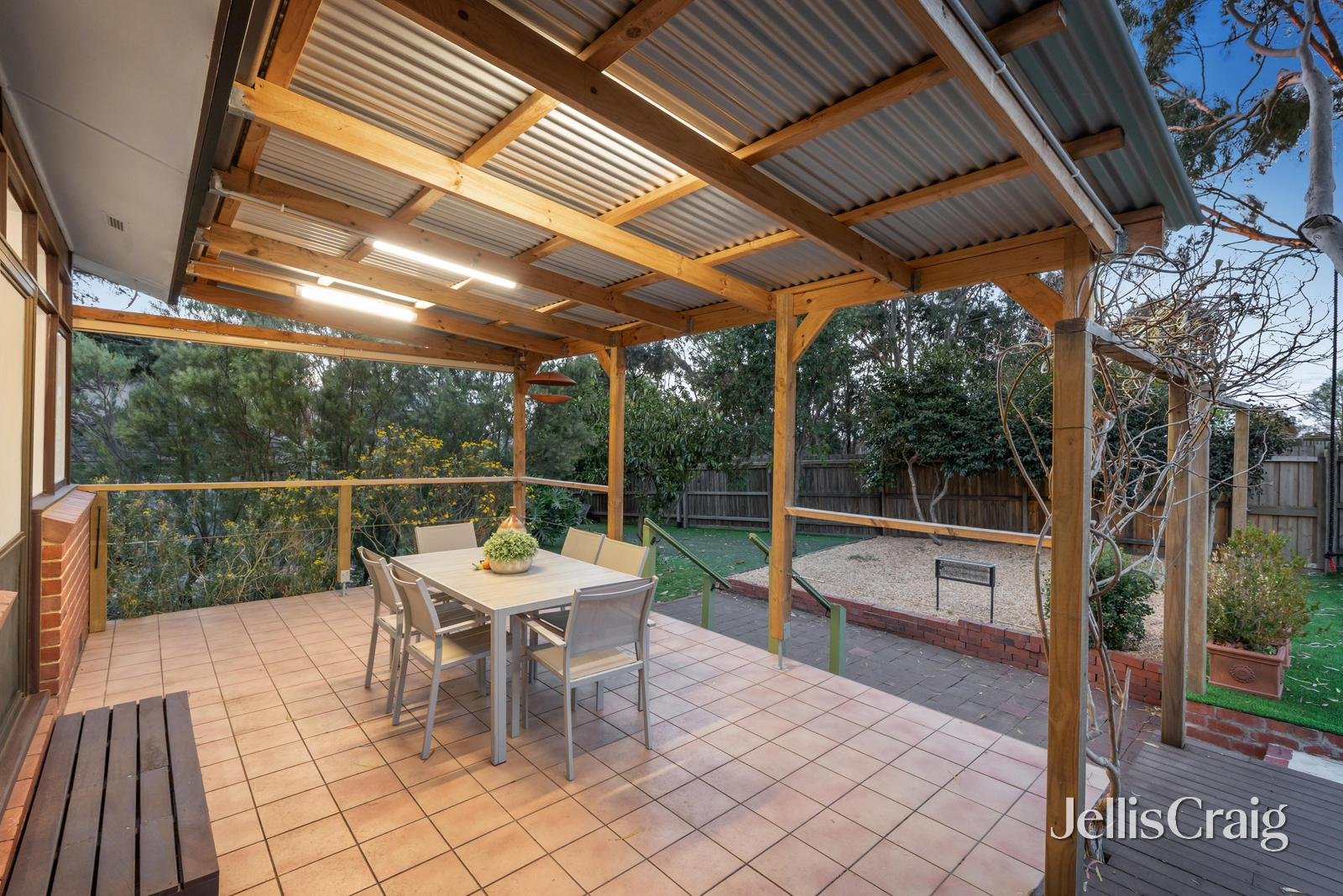 7 Wallabah Street, Mount Waverley image 10