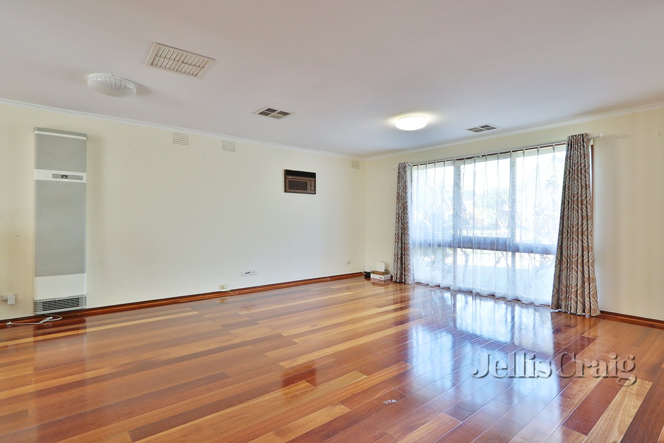 7 Wallace Road, Wantirna South image 3