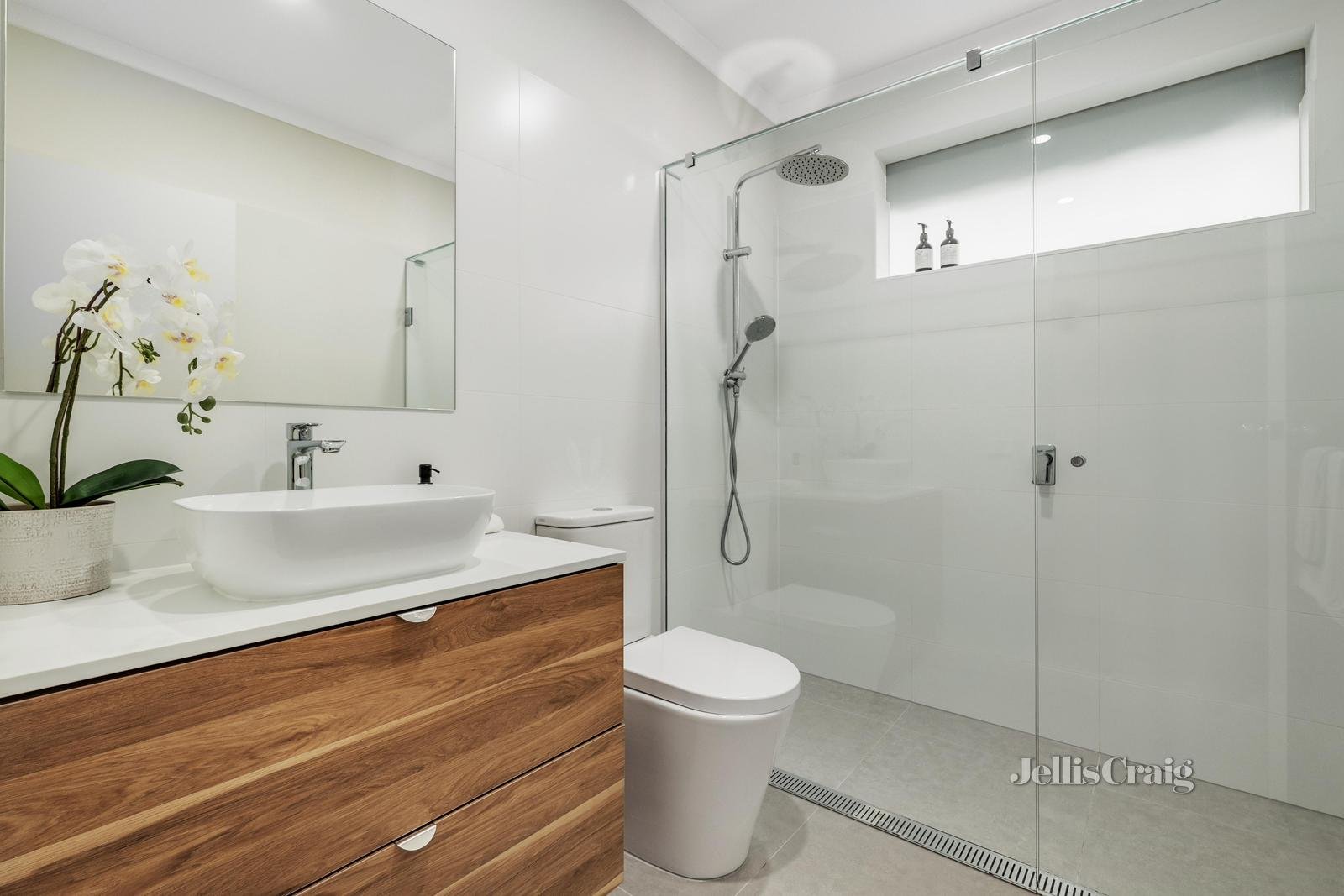 7 Watsons Road, Glen Waverley image 8