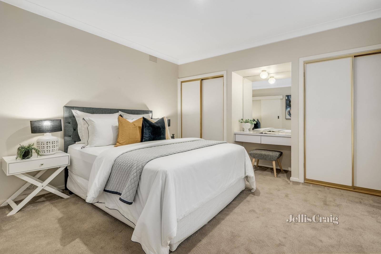 7 Watsons Road, Glen Waverley image 9